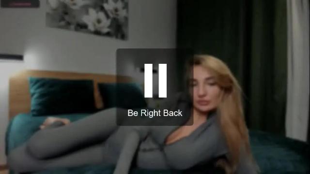 Image 11 of cuttiechloe Stream on Chaturbate on 25 days ago