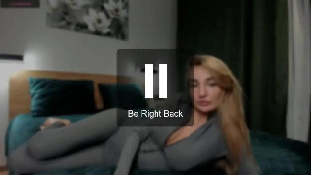 Image 12 of cuttiechloe Stream on Chaturbate on 25 days ago