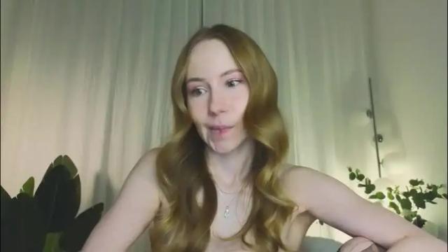 Image 4 of cuute_angell Stream on Chaturbate on 1 month ago