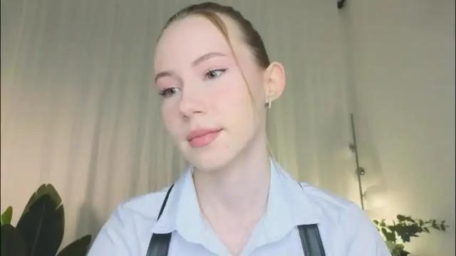 Thumbnail 1, cuute_angell's Stream at Chaturbate, 1 month ago