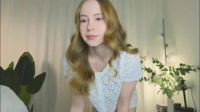 Image 7 of cuute_angell Stream on Chaturbate on 29 days ago