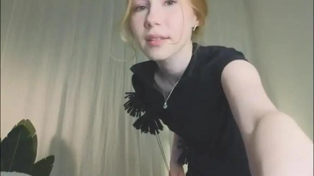 Image 7 of cuute_angell Stream on Chaturbate on 23 days ago