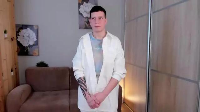 Thumbnail 2, cwenbate's Stream at Chaturbate, 16 months ago