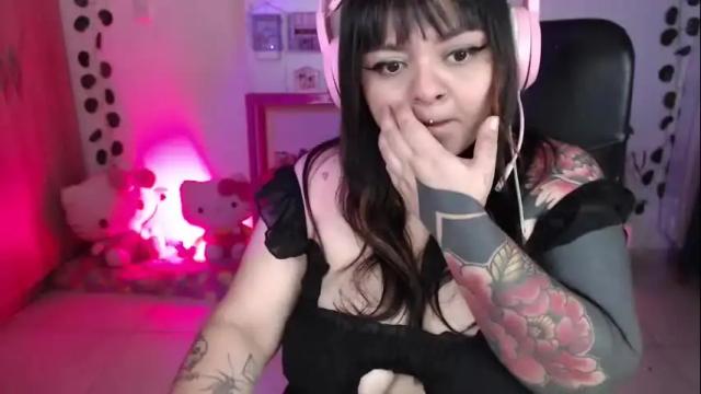 Image 3 of cyber_body Stream on Chaturbate on 6 months ago