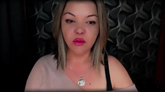 Image 2 of cyberdomme Stream on Chaturbate on 1 month ago
