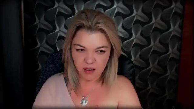 Image 10 of cyberdomme Stream on Chaturbate on 12 days ago