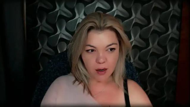 Image 11 of cyberdomme Stream on Chaturbate on 11 days ago