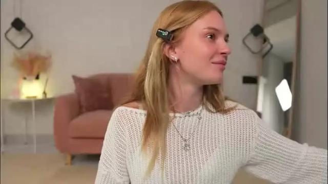 Image 6 of cyberheart_ Stream on Chaturbate on 2 months ago
