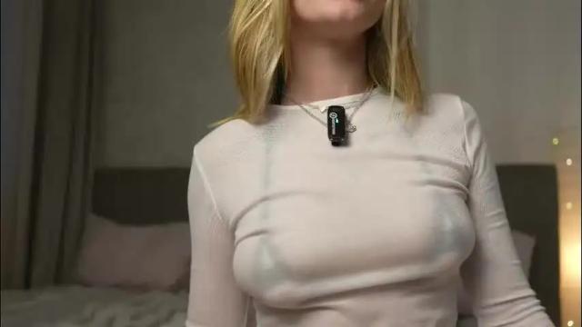 Image 12 of cyberheart_ Stream on Chaturbate on 2 months ago