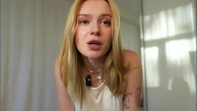 Image 6 of cyberheart_ Stream on Chaturbate on 2 months ago