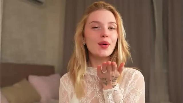 Image 12 of cyberheart_ Stream on Chaturbate on 1 month ago