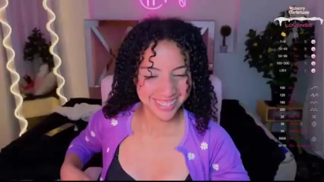 Image 4 of cyberlilyx_tay Stream on Chaturbate on 17 months ago
