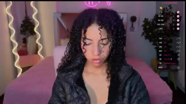 Image 2 of cyberlilyx_tay Stream on Chaturbate on 17 months ago