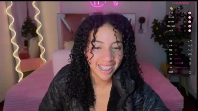 Image 4 of cyberlilyx_tay Stream on Chaturbate on 17 months ago