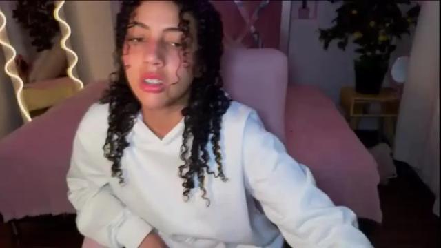 Image 4 of cyberlilyx_tay Stream on Chaturbate on 17 months ago