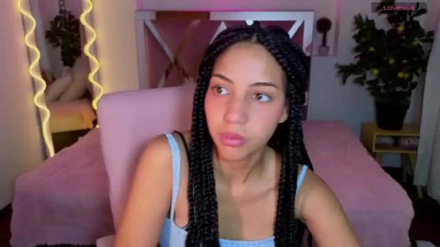 Image 2 of cyberlilyx_tay Stream on Chaturbate on 17 months ago