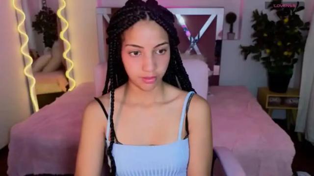 Image 3 of cyberlilyx_tay Stream on Chaturbate on 17 months ago