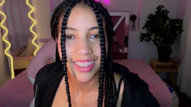 Image 4 of cyberlilyx_tay Stream on Chaturbate on 16 months ago