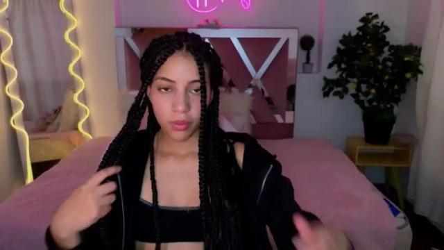 Image 6 of cyberlilyx_tay Stream on Chaturbate on 16 months ago