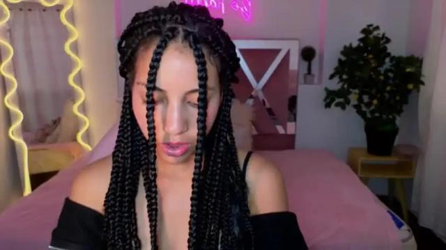 Image 7 of cyberlilyx_tay Stream on Chaturbate on 16 months ago