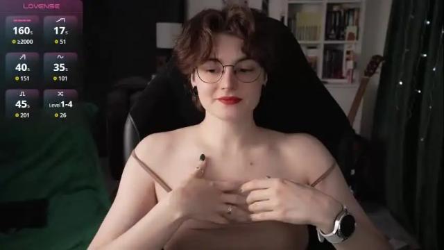 Image 3 of cybersamuraii Stream on Chaturbate on 2 months ago