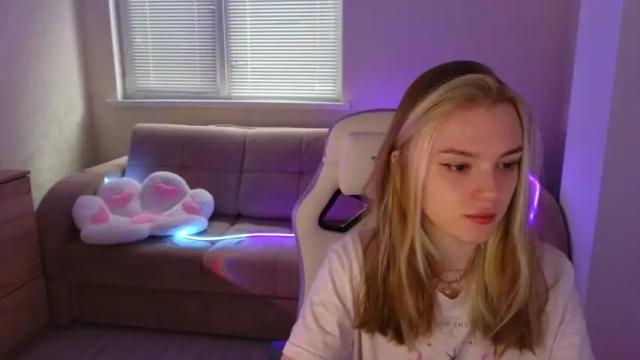 Image 3 of cyberslime Stream on Chaturbate on 16 months ago