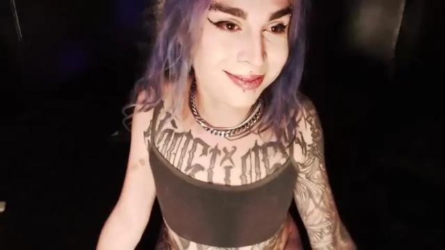 Image 3 of cybertrouble_ Stream on Chaturbate on 26 days ago