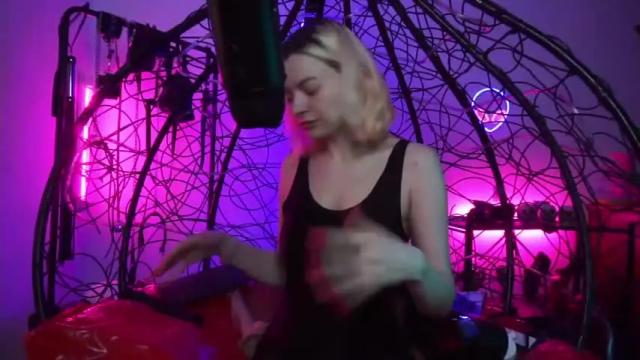 Image 3 of cyberxgoddess_ Stream on Chaturbate on 12 months ago