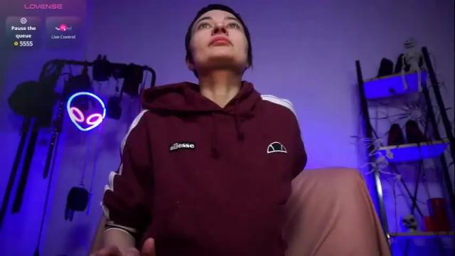 Image 3 of cyberxgoddess_ Stream on Chaturbate on 3 days ago