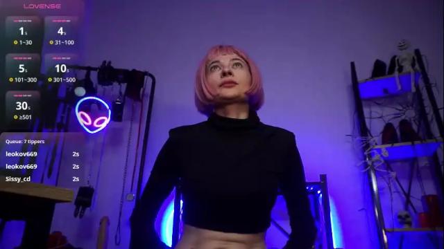 Image 3 of cyberxgoddess_ Stream on Chaturbate on 1 month ago