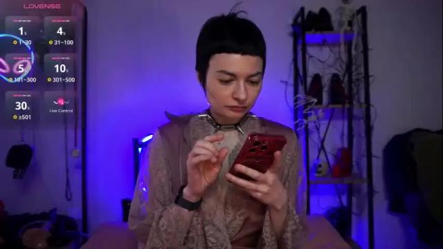 Image 12 of cyberxgoddess_ Stream on Chaturbate on 1 month ago