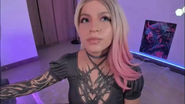Image 3 of cyberzoe Stream on Chaturbate on 8 days ago