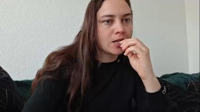 Image 2 of cyndee_winter Stream on Chaturbate on 3 months ago