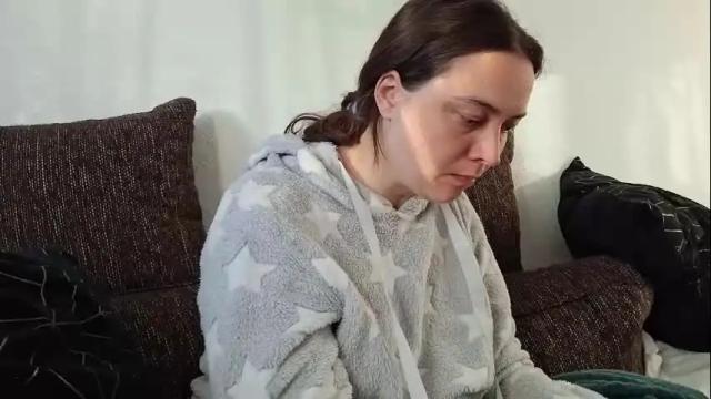 Image 3 of cyndee_winter Stream on Chaturbate on 3 months ago