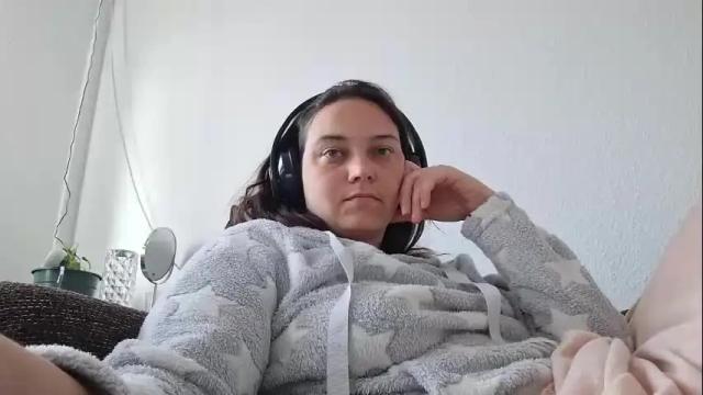 Image 10 of cyndee_winter Stream on Chaturbate on 2 months ago