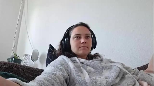 Image 6 of cyndee_winter Stream on Chaturbate on 2 months ago