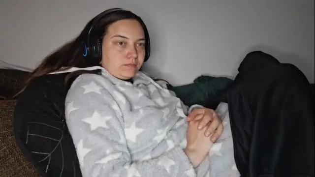 Image 3 of cyndee_winter Stream on Chaturbate on 2 months ago