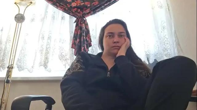 Image 3 of cyndee_winter Stream on Chaturbate on 2 months ago