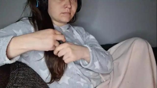 Image 12 of cyndee_winter Stream on Chaturbate on 2 months ago