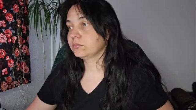 Image 2 of cyndee_winter Stream on Chaturbate on 1 month ago