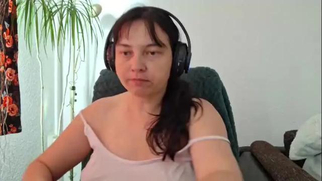 Thumbnail 1, cyndee_winter's Stream at Chaturbate, 1 month ago