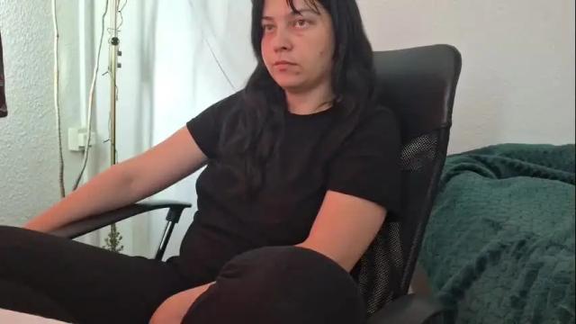 Image 6 of cyndee_winter Stream on Chaturbate on 1 month ago