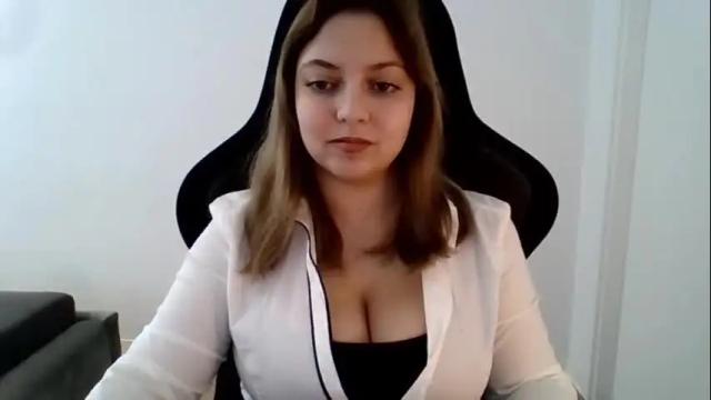 Image 4 of cynthiabeauty Stream on Chaturbate on 1 month ago