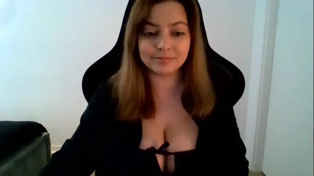 Image 3 of cynthiabeauty Stream on Chaturbate on 1 month ago