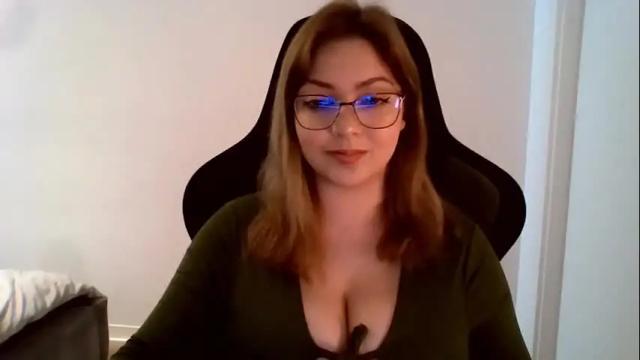 Image 7 of cynthiabeauty Stream on Chaturbate on 1 month ago
