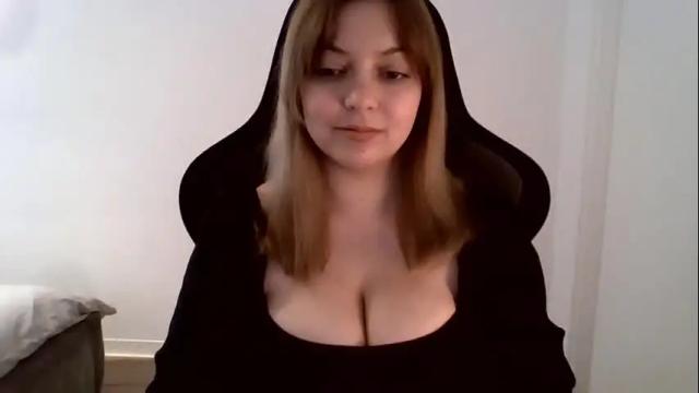 Image 10 of cynthiabeauty Stream on Chaturbate on 1 month ago