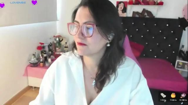 Image 3 of d_martii Stream on Chaturbate on 1 month ago