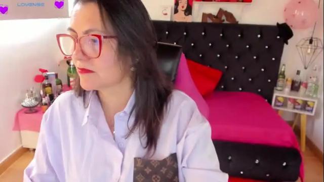 Image 6 of d_martii Stream on Chaturbate on 28 days ago