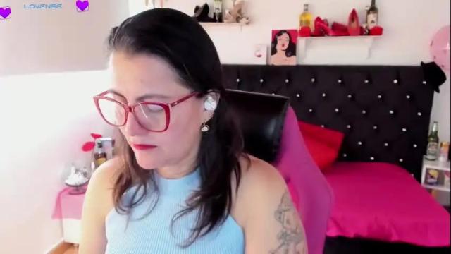 Image 2 of d_martii Stream on Chaturbate on 27 days ago