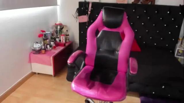 Image 11 of d_martii Stream on Chaturbate on 17 days ago